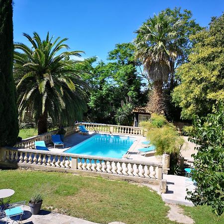 Le Mas des Agapes Beaucaire (Gard) Exterior foto