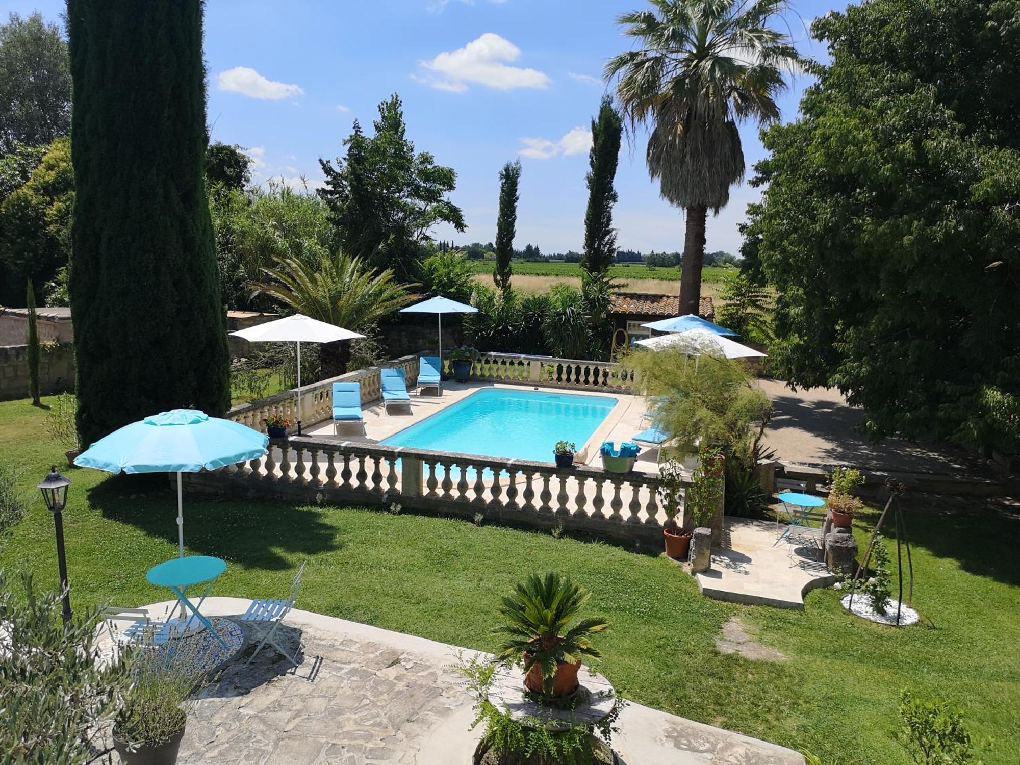 Le Mas des Agapes Beaucaire (Gard) Exterior foto